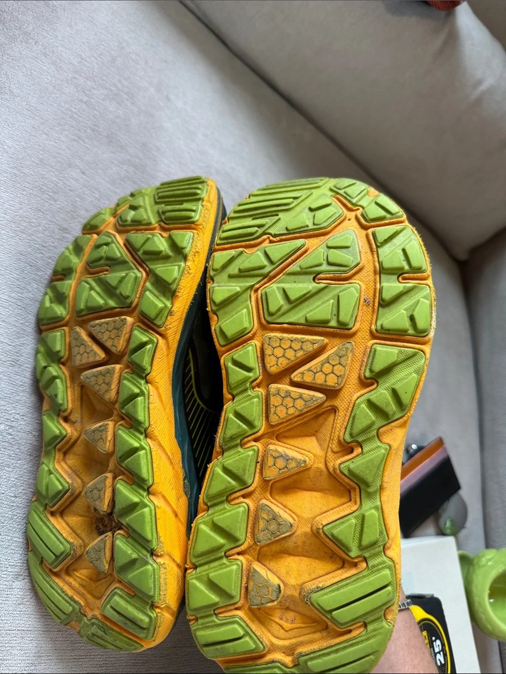 HOKA ONE ONE Stinson ATR5 in Mallard Green/Gold Fusion Size 10